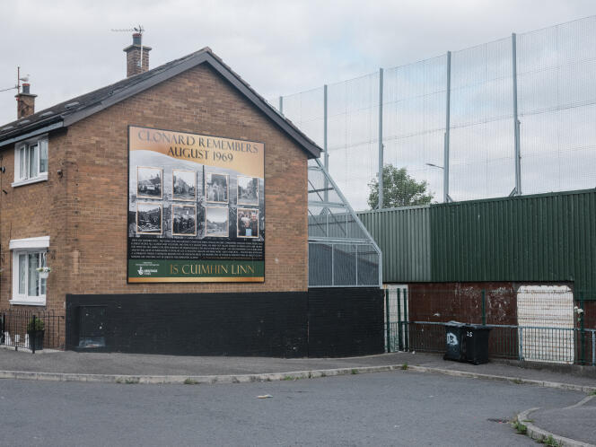 El 'muro de la paz' ​​que divide las áreas leales y republicanas de Belfast, Irlanda del Norte.