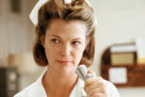 Louise Fletcher dans le rôle de l’infirmière Ratched dans « Vol au-dessus d’un nid de coucou », réalisé par Milos Forman en 1975.