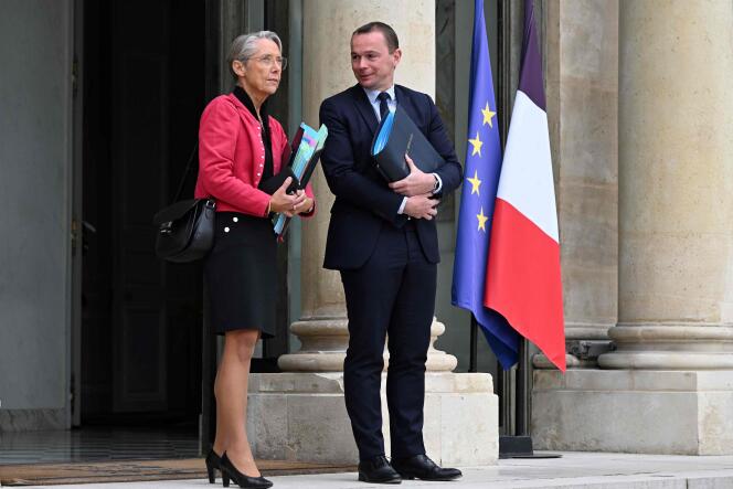 La première ministre, Elisabeth Borne, et le ministre du travail, Olivier Dussopt, à l’Elysée, le 26 septembre 2022.