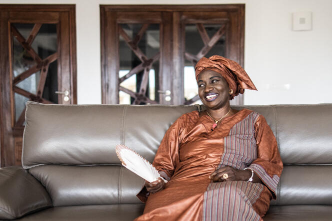 Aminata Touré, ancienne première ministre du Sénégal et députée entrante, chez elle à Dakar, le 8 septembre 2022.
