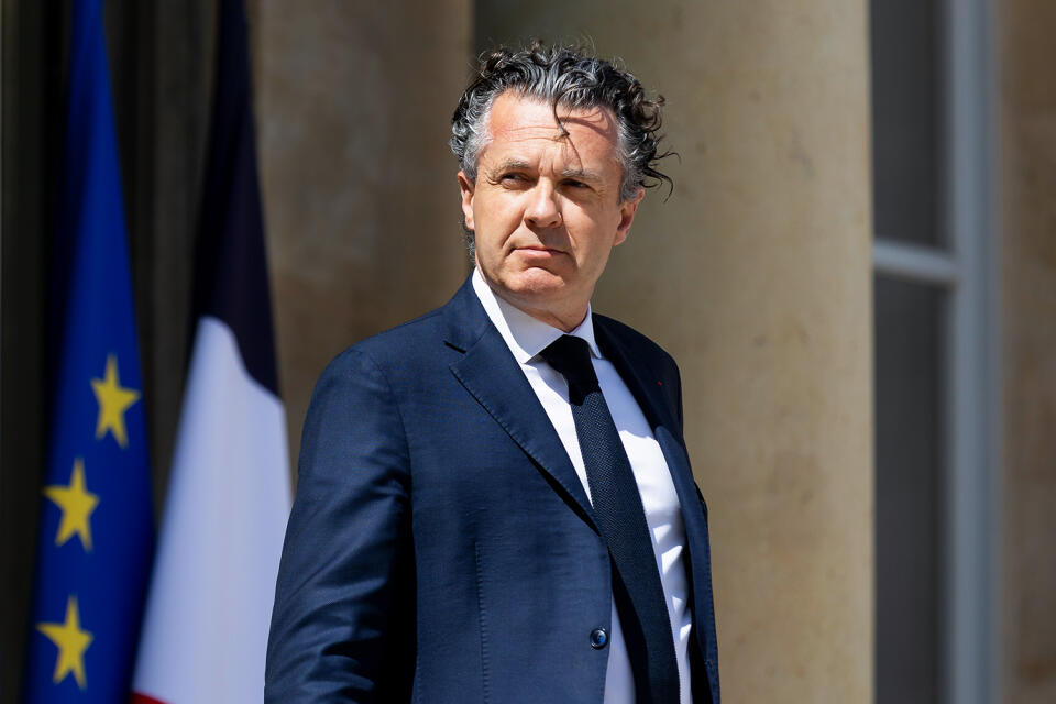 Mylene Deroche/IP3 - Christophe Bechu, French Junior Minister for Territorial Cohesion, leaves following the second weekly cabinet meeting held by the new French Prime Minister at The Elysee Presidential Palace. In Paris, France, on June 1, 2022.