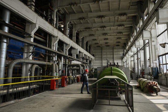 An employee at a gas installation at the Sofia Iztok thermal power plant in May, a week after Russian gas supplies were cut off