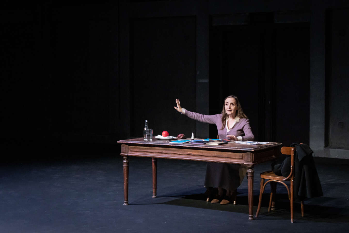 Théâtre : Dominique Blanc et Thierry Thieû Niang ravivent « La Douleur », de Marguerite Duras