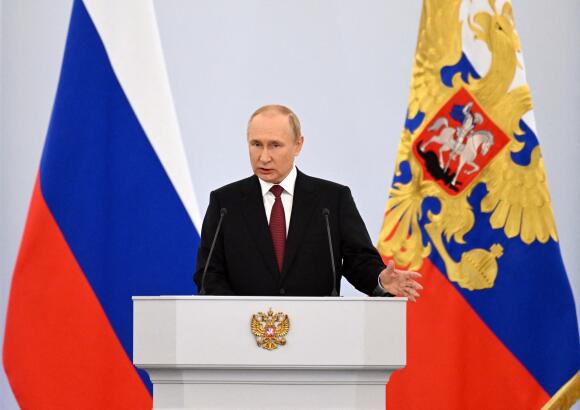 Le président russe, Vladimir Poutine, lors de la cérémonie d’annexion officielle des quatre régions d’Ukraine occupées par les troupes russes. Au Kremlin, à Moscou, le 30 septembre 2022.
