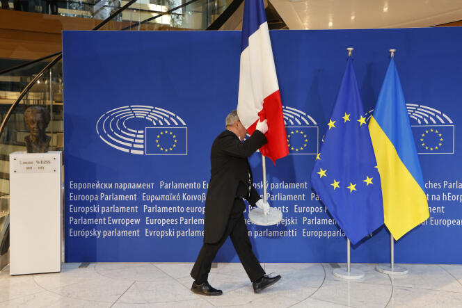Avant l’arrivée du président de la République, Emmanuel Macron, au Parlement européen à Strasbourg, le 9 mai 2022.