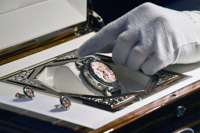 La montre Patek Philippe Grandmaster Cime exposée lors d’une vente aux enchères caritative Only Watch, à Genève (Suisse), en 2019. 