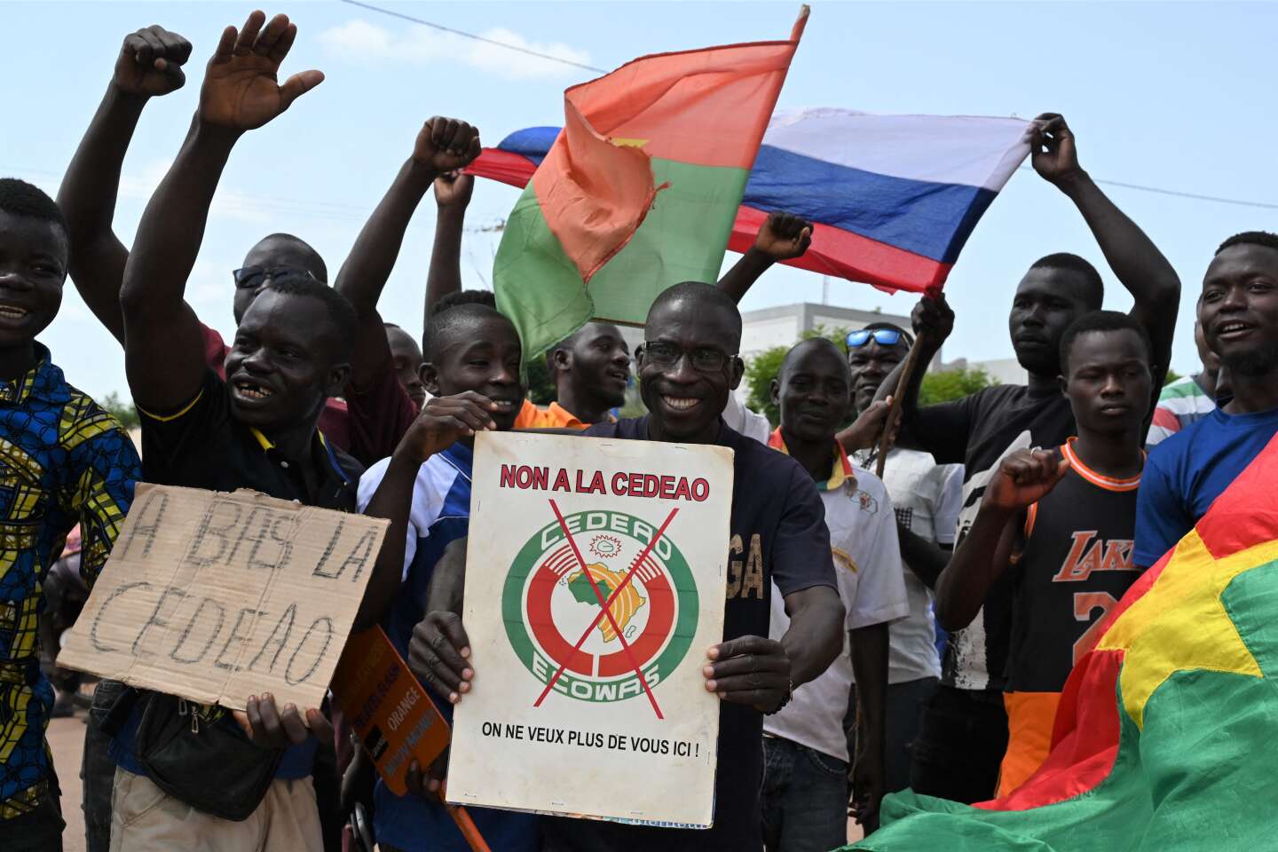 Au Burkina Faso, manifestation à Ouagadougou contre une visite ouest-africaine