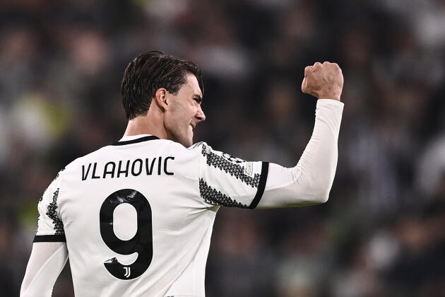 Dusan Vlahovic in the jersey of Juventus Turin, the club he joined in the summer of 2022.