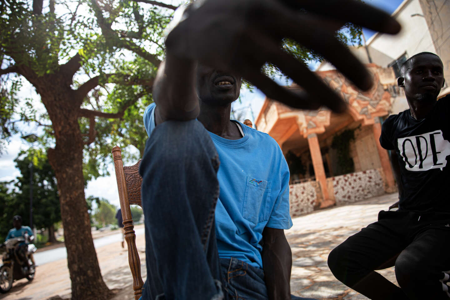 Sur la route du trafic de crack, de Louga, un village du Sénégal, à Paris