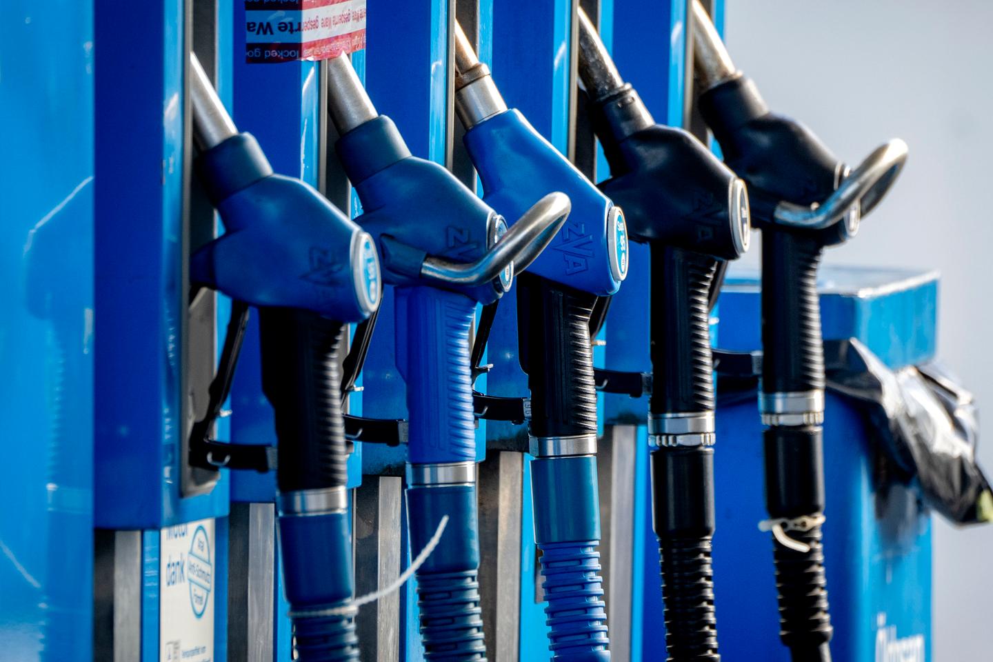 Oil prices soar after OPEC announces shock output cut