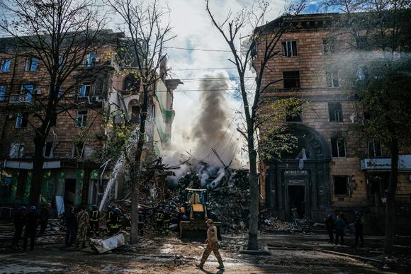 Emmanuel Macron Emmanuel Macron Un quartier résidentiel de Zaporijia, le 6 octobre 2022.