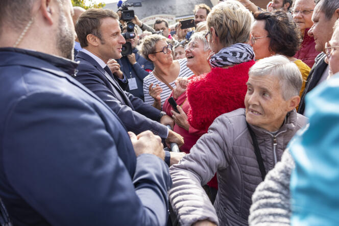 Emmanuel Macron acude a la sesión de restitución del Consejo Nacional de Refundación dedicada a la salud en Craon (Mayenne), el lunes 10 de octubre de 2022.
