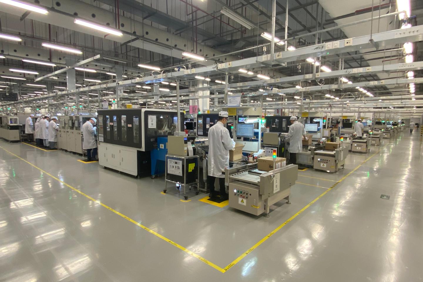 Cyberwar, Theater der großen Konfrontation mit dem Westen