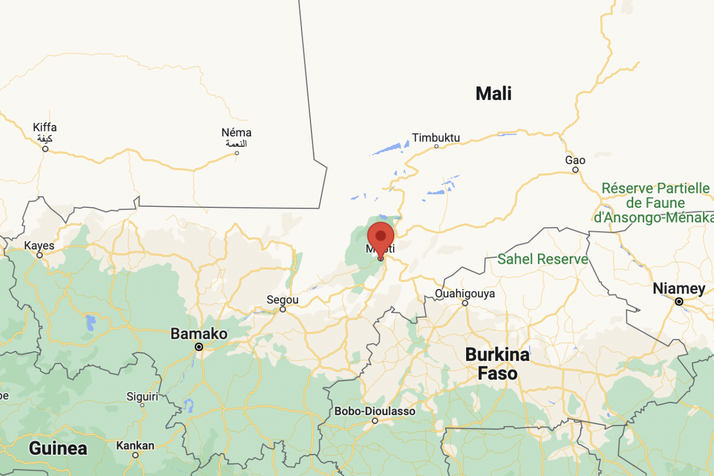 Au moins onze passagers d’un car civil tués par un engin explosif au Mali