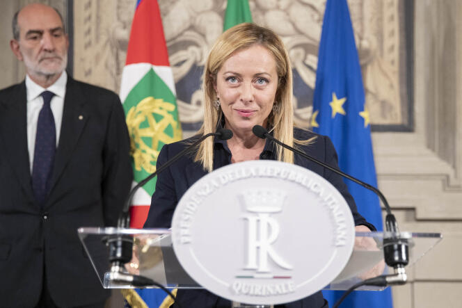 Italie : la dirigeante d'extrême droite Giorgia Meloni présente un  gouvernement destiné à rassurer les partenaires de Rome