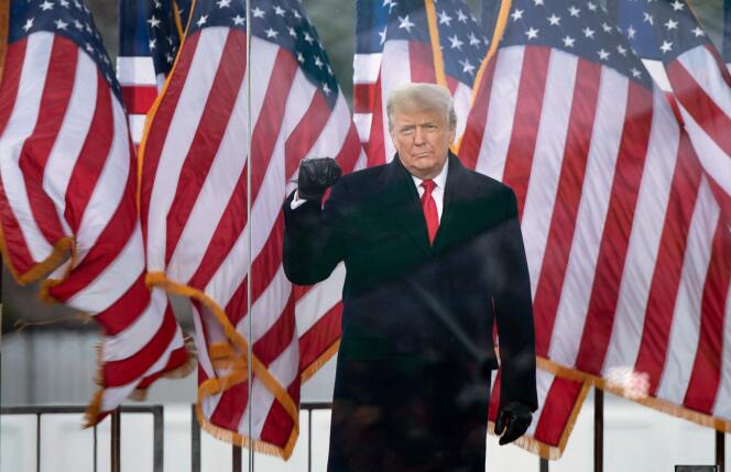 Donald Trump dirigiéndose a sus seguidores, el 6 de enero de 2021, en Washington.