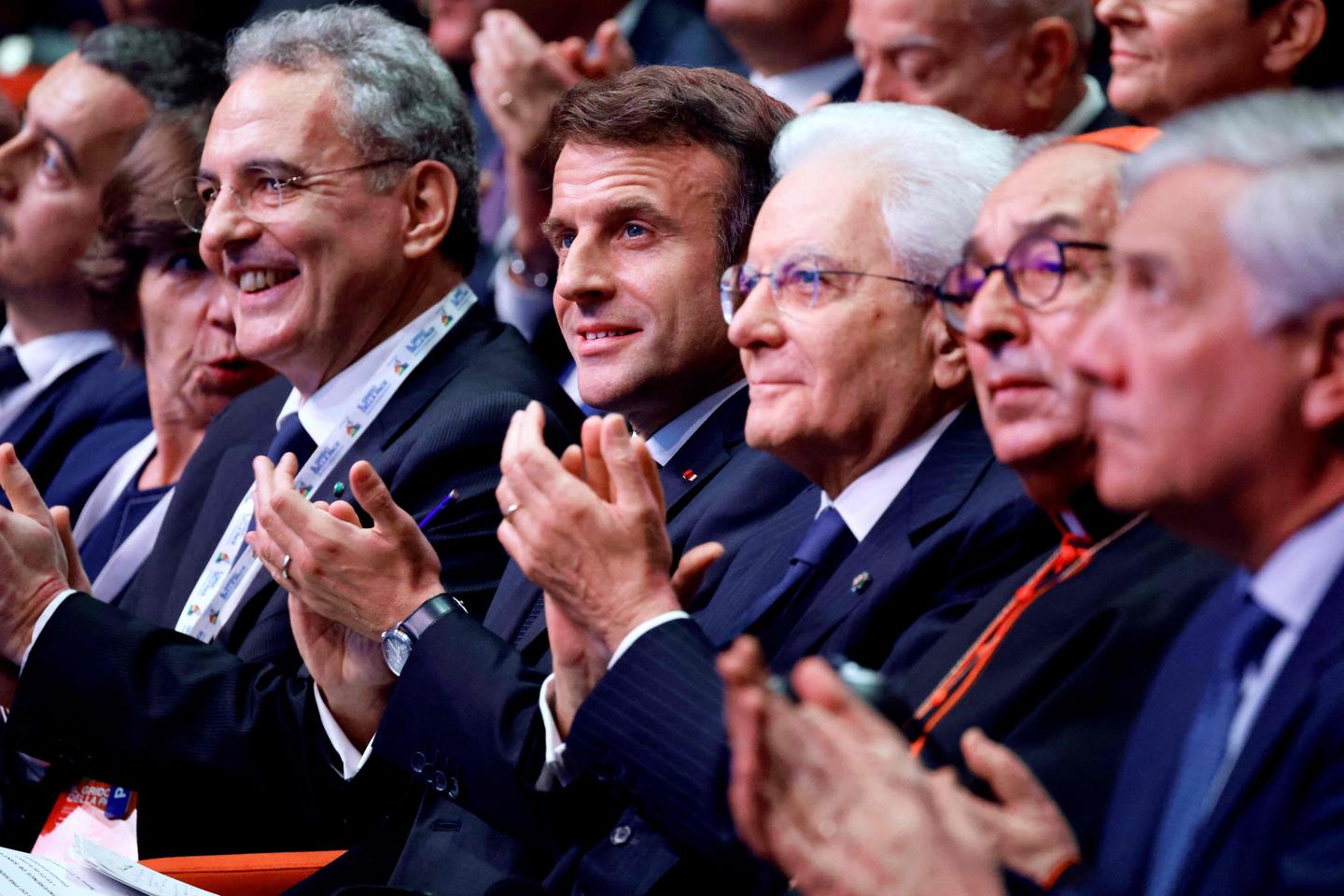 Emmanuel Macron rencontre Giorgia Meloni et dit vouloir « poursuivre le ...