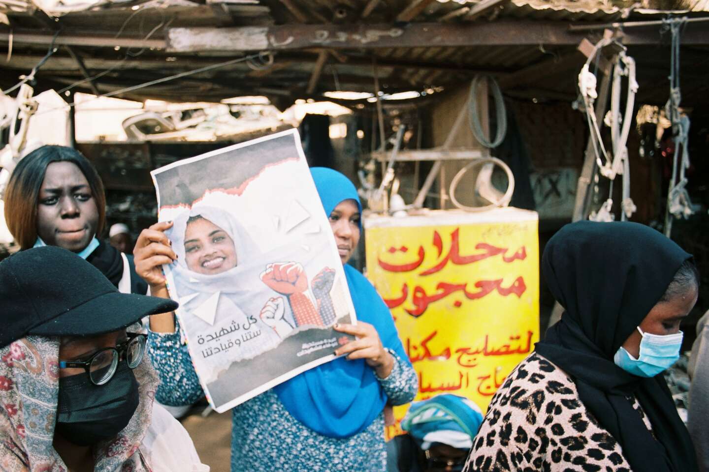 Soudan : un an après le coup d’Etat, les espoirs brisés des femmes, « premières victimes du retour en arrière »