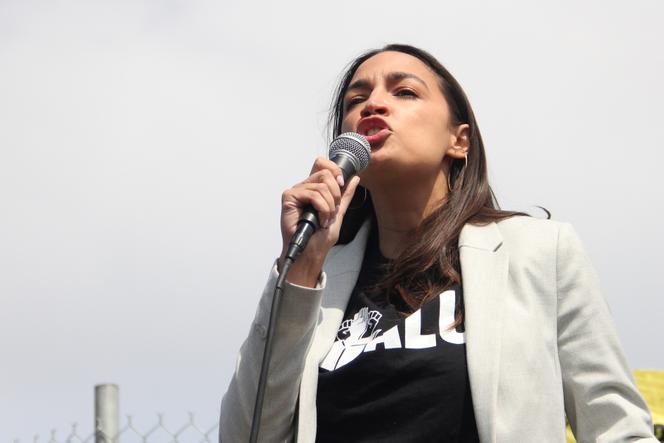Midterms 2022 en Californie la democrate Alexandria Ocasio Cortez en appelle aux jeunes