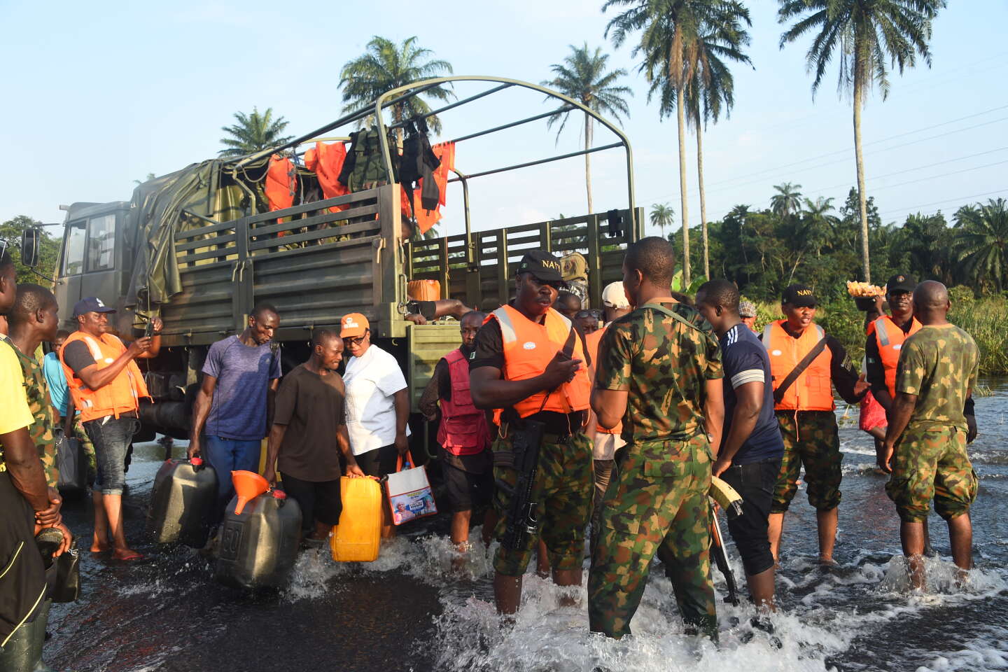 Face aux pires inondations de la décennie, l’entraide s’organise au Nigeria