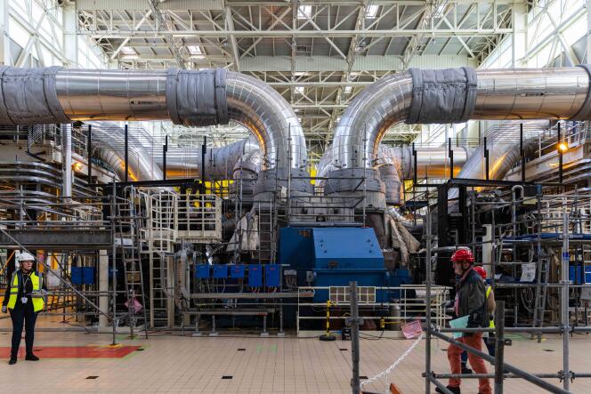  Le pont des turbines du réacteur nucléaire de troisième génération du projet de réacteur pressurisé européen (EPR) de Flamanville, en Normandie, le 14 juin 2022. 