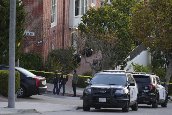 A pair of FBI agents work outside the home of Paul Pelosi, the husband of House Speaker Nancy Pelosi, in San Francisco, Friday, Oct. 28, 2022. 
