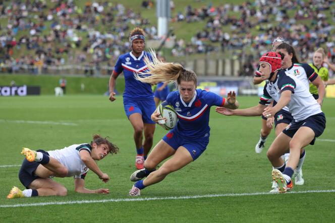 La Française Joanna Grisez lors de la victoire des Bleues contre l’Italie, en quart de finale de la Coupe du monde de rugby, à Whangarei (Nouvelle-Zélande), le 29 octobre 2022.