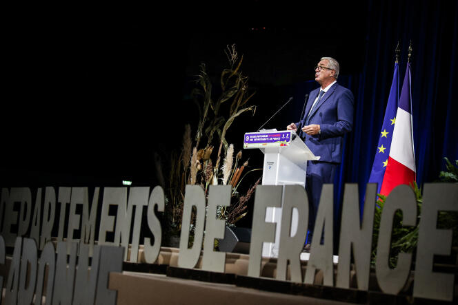 Le président de l’Assemblée des départements de France, François Sauvadet, lors du 91e congrès des départements de France, à Agen, le 14 octobre 2022. 