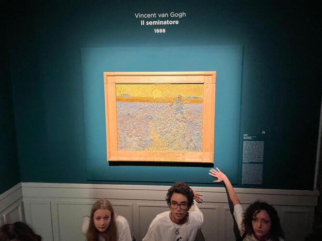 « Le Semeur au soleil couchant », une œuvre datant de 1888, dans le cadre d’une exposition consacrée à Vincent Van Gogh au palais Bonaparte, à Rome, qui s’est ouverte le 8 octobre 2022.
