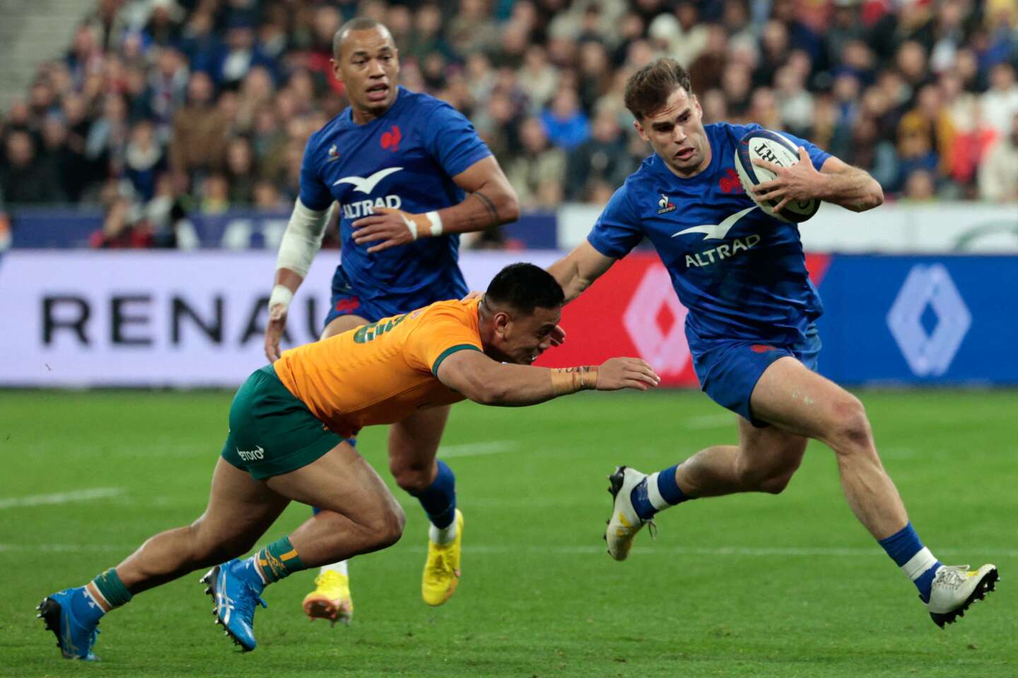 Rugby : au bout du suspense, les Bleus réussissent leur rentrée face à  l'Australie