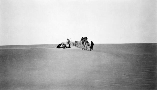 Dans le désert du Qatar, autour de 1930. 