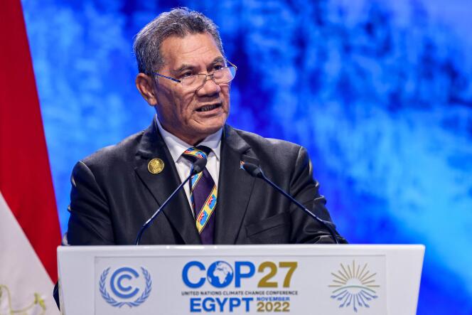 Le premier ministre des Tuvalu, Kausea Natano, à la tribune de la conférence mondiale sur le climat (COP27), mardi 8 novembre 2022 à Charm El-Cheikh.