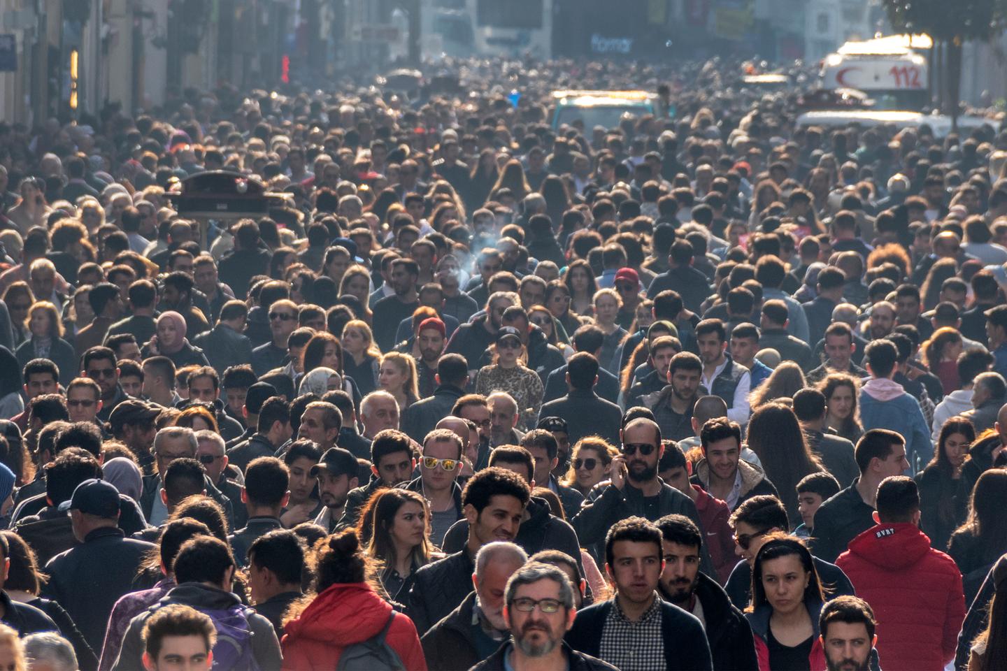 Huit milliards d’êtres humains, et après ?