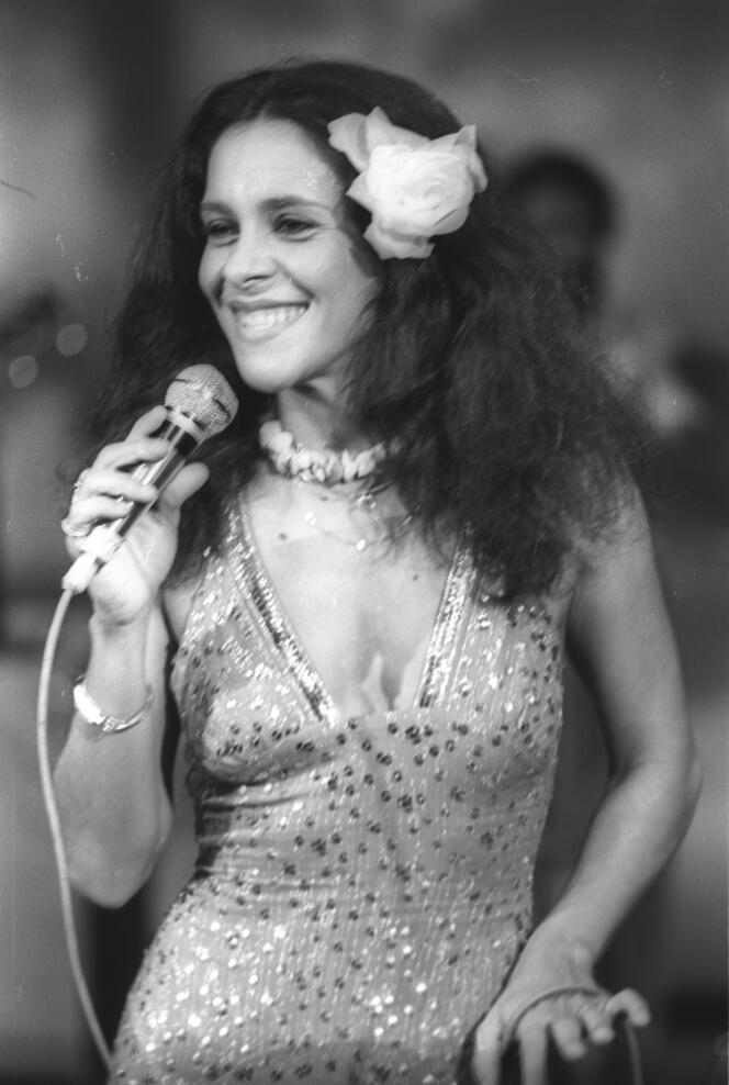 Gal Costa, in concert, in april 1978. 