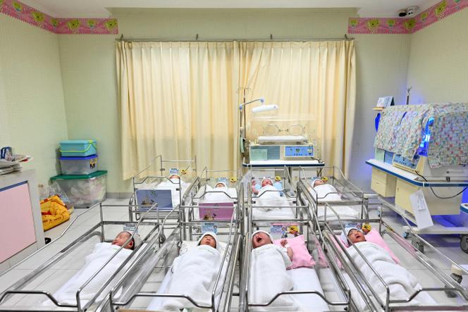 Dans une salle de la maternité Tambak, à Djakarta, en Indonésie, le 19 septembre 2022