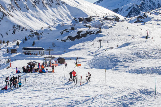 The snowballing cost of the ski season