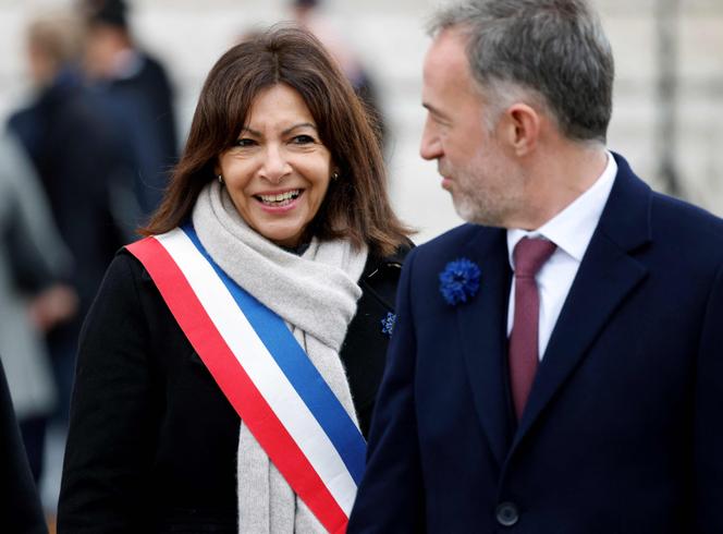 La maire de Paris Anne Hidalgo et son premier adjoint Emmanuel Grégoire à Paris, le 11 novembre 2022.