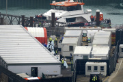 In Dover (United Kingdom), the disembarkation of people rescued after a boat accident, on November 14, 2022.