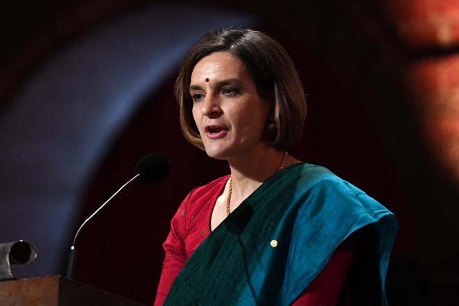 L’économiste Esther Duflo donne un discours lors d’un événement célébrant son prix Nobel, à Stockholm, en Suède, le 10 décembre 2019.