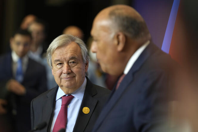 UN Secretary General Antonio Guterres and Sameh Shoukry, President of COP27, on November 17, 2022 in Sharm El-Sheikh.