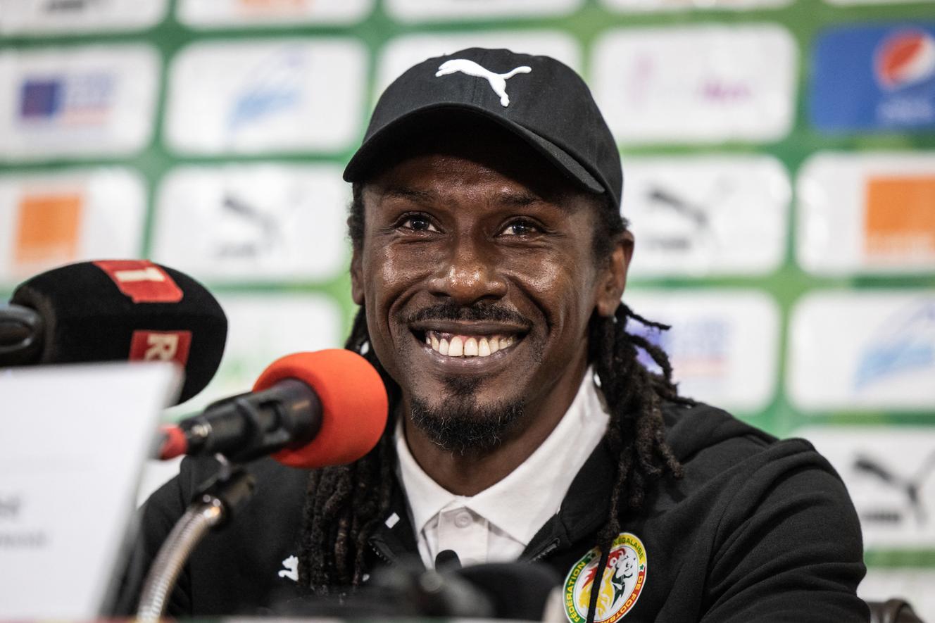Le sélectionneur de l’équipe de football du Sénégal, Aliou Cissé, lors d’une conférence de presse à Dakar, le 11 novembre 2022, avant le départ pour la Coupe du monde au Qatar.
