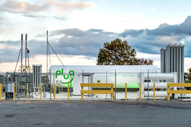 Liquid hydrogen storage unit, in Rochester (United States).