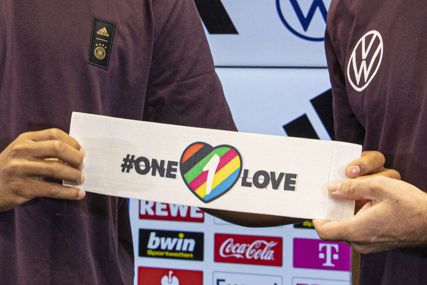 Coupe du monde 2022 : sept sélections européennes renoncent au brassard inclusif « One Love »
