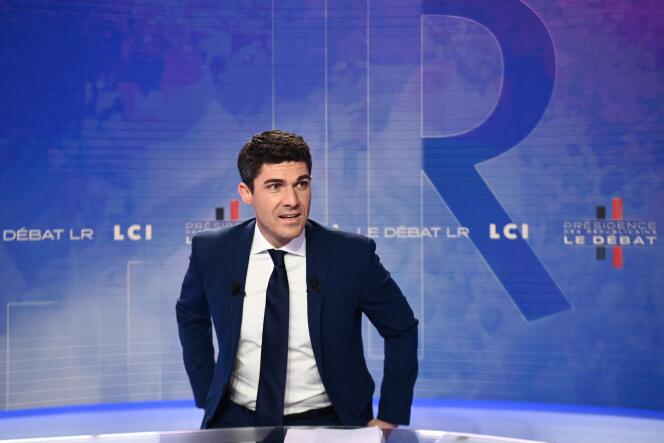 Aurélien Pradié during the debate between the candidates for the presidency of the Les Républicains party, November 21, 2022.