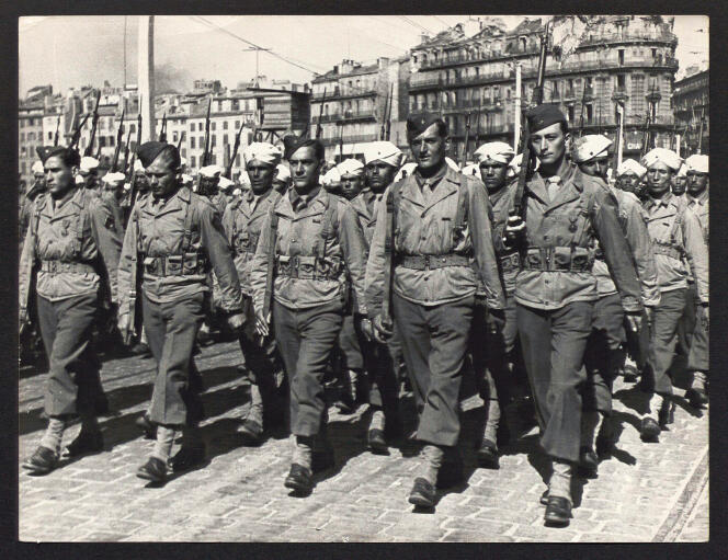 The Algerian riflemen, including Ahmed Litim, paid a heavy price to liberate Marseille (here, during the victory parade, August 29, 1944).