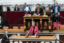 La premiere ministre, Elisabeth Borne, à la tribune de l’Assemblée nationale, le 21 novembre 2022. 