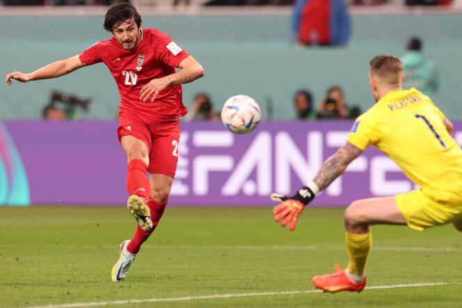 L’attaquant iranien Sardar Azmoun, lors du match Iran-Angleterre, le 21 novembre, à Doha. 