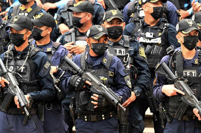Des membres des forces spéciales, à Tegucigalpa, le 24 novembre 2022.
