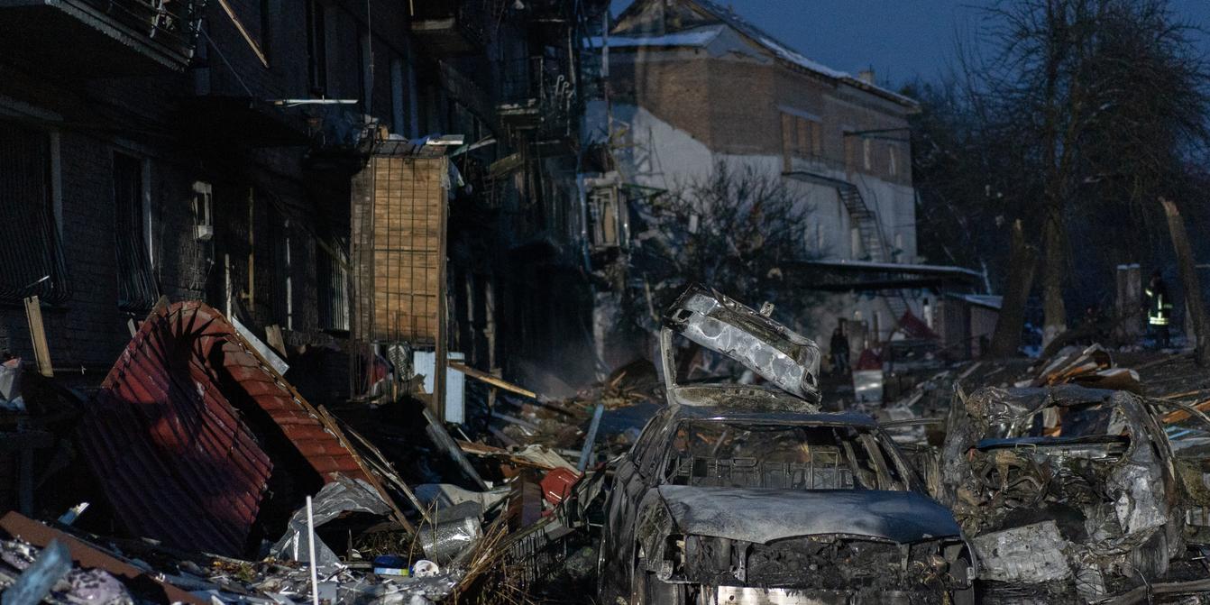 Guerre En Ukraine Apres Neuf Mois De Conflit Les Missiles Russes Visent Les Civils Et L Infrastructure
