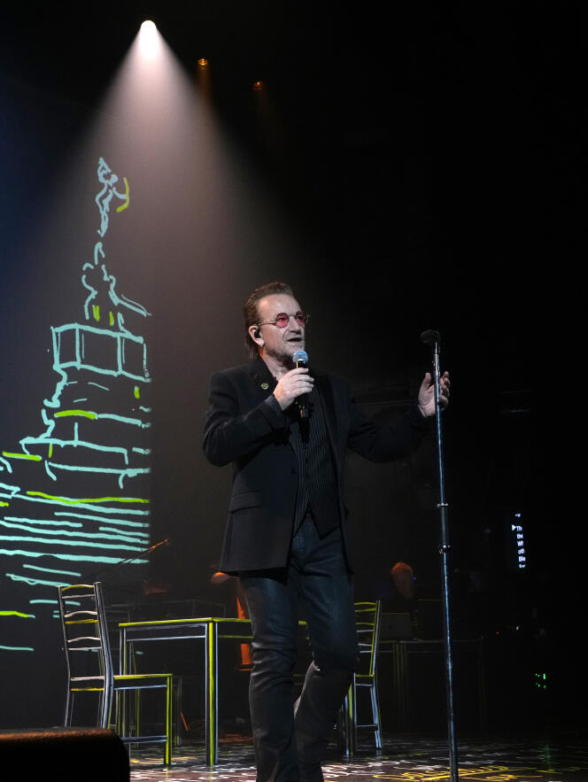 Bono lors de la soirée d’ouverture de « Stories of Surrender », le 2 novembre 2022, au Beacon Theatre, à New York.